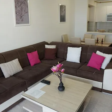 Apartman Elena *